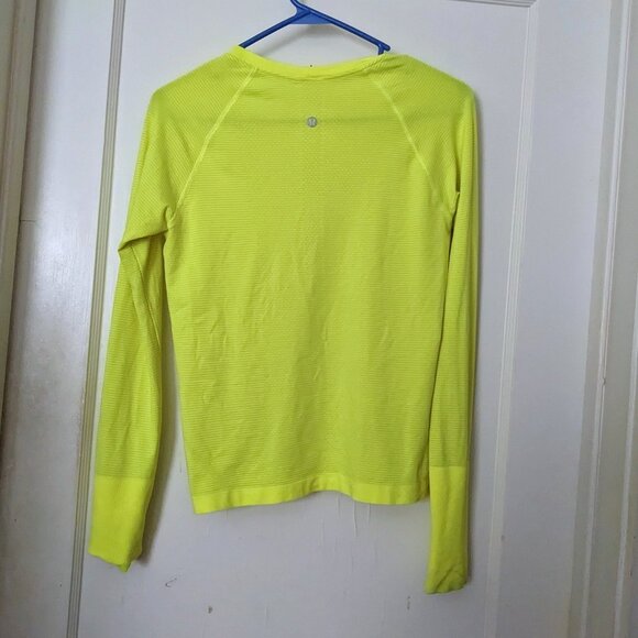 Lululemon Swiftly Tech Long Sleeve Shirt 2.0 Race Length Highlight Yellow Size 8 - Picture 7 of 9